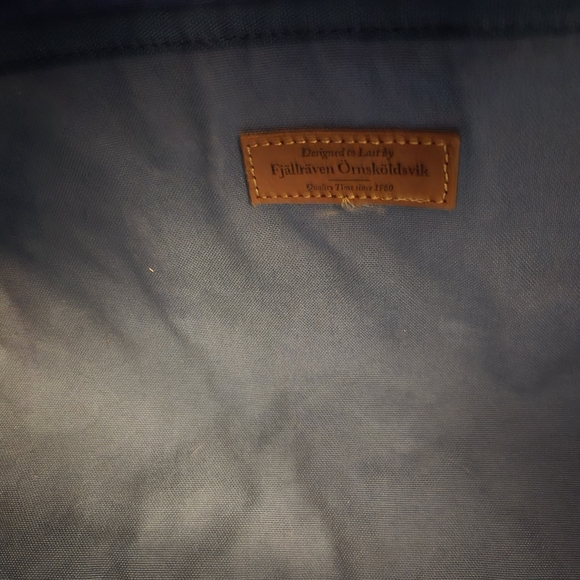 Fjall Raven Large Duffle - Picture 6 of 9